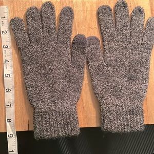 Grey Winter Gloves